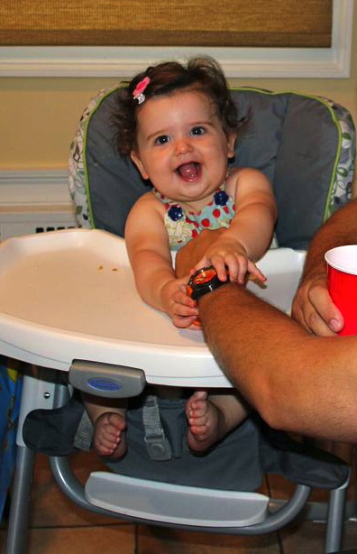 Does the arm come with the watch?